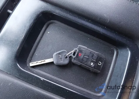 2018 Chevrolet Silverado 1500 1Lt z USA, uszkodzony, nr VIN 3GCUKRER4JG313542